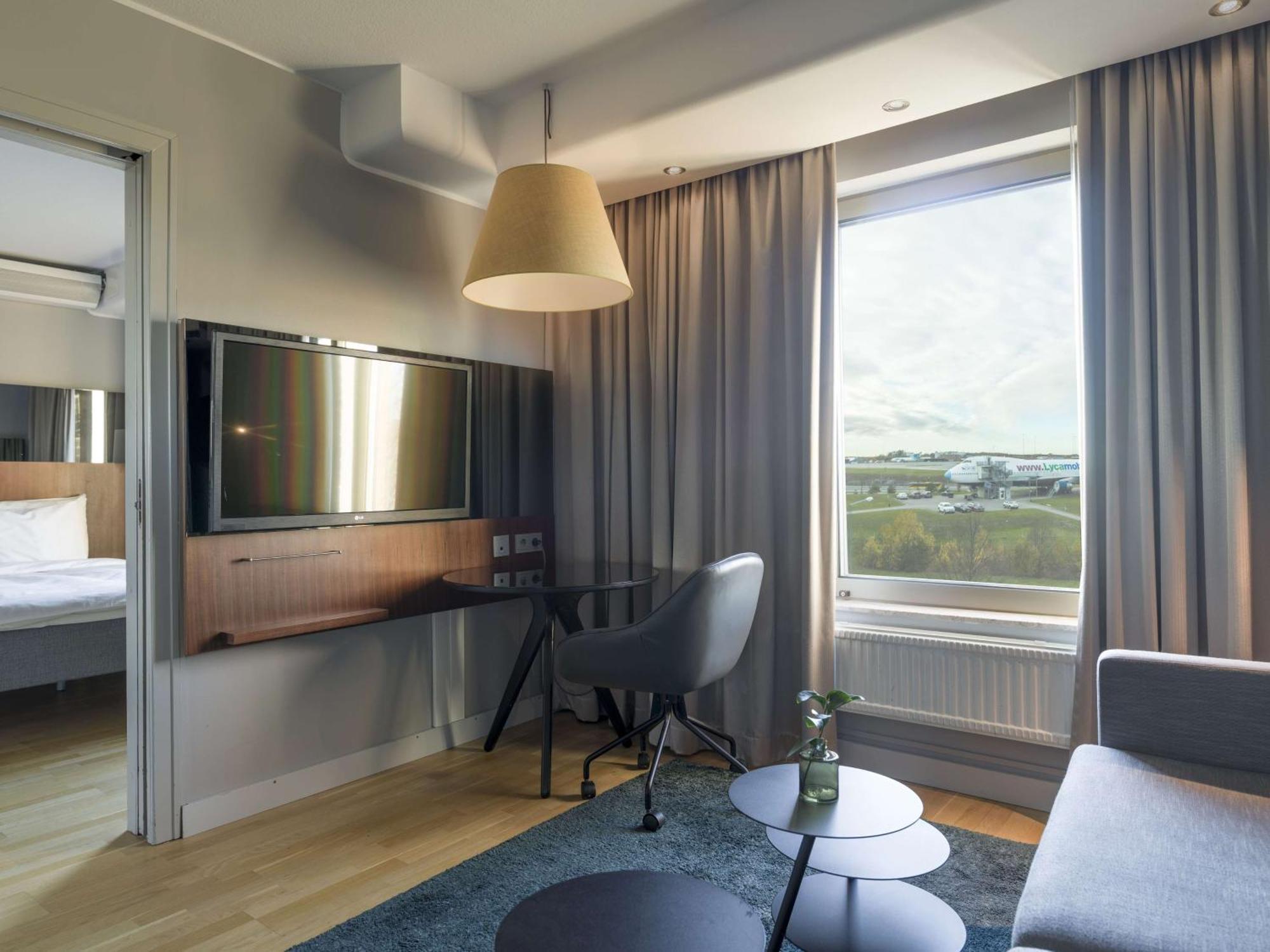 Radisson Blu Arlandia Hotel, Stockholm-Arlanda Exterior photo